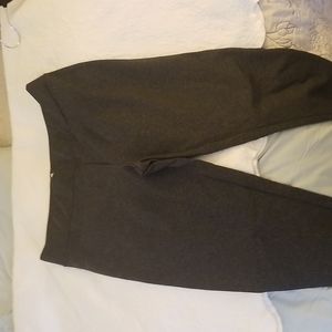 Maddie M Medium leggings NWOT